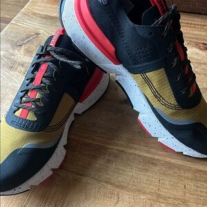 Sorel Men's Black and Red Sneakers